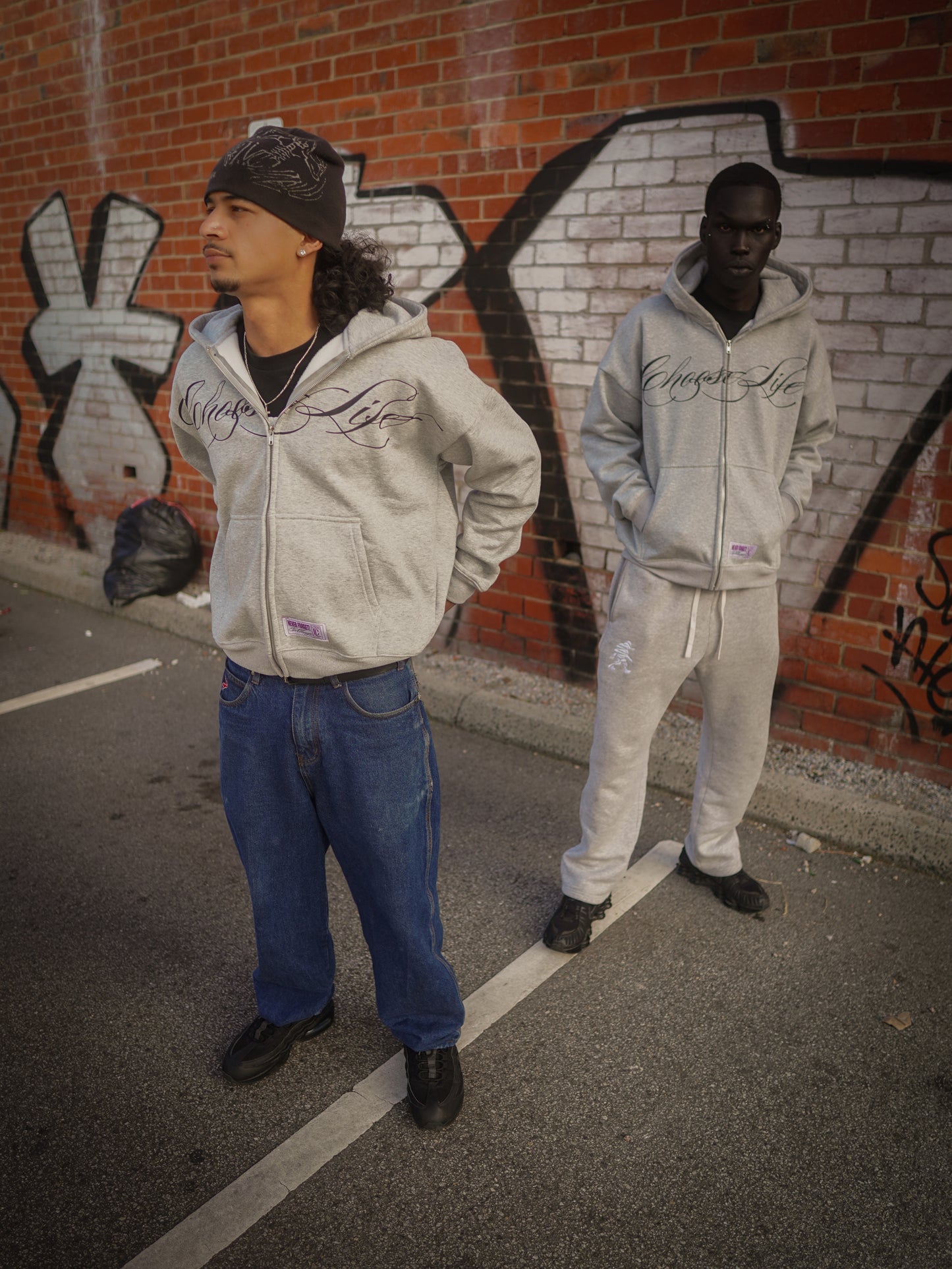 CURSIVE ZIP-UP HOODIE